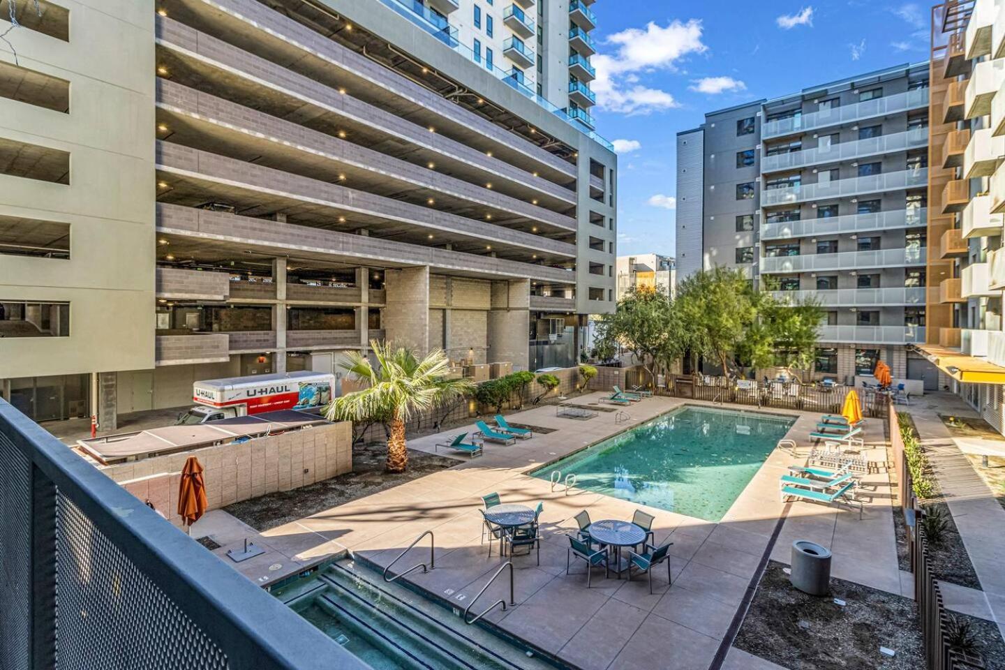The Nomad Roosevelt Apartemen
